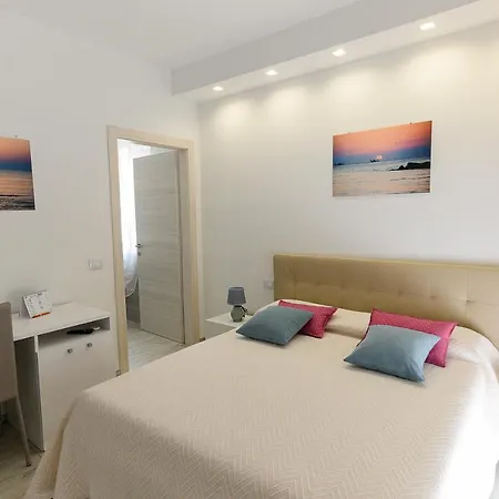 Alojamento de Acomodação e Pequeno-almoço Pineta Del Mare