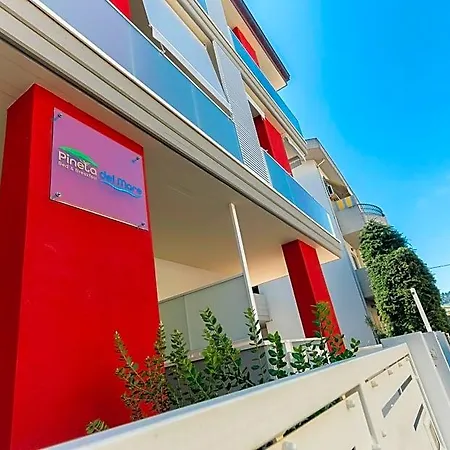 Pineta Del Mare Bed & Breakfast