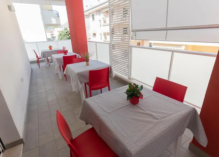 Pineta Del Mare Bed & Breakfast 4*